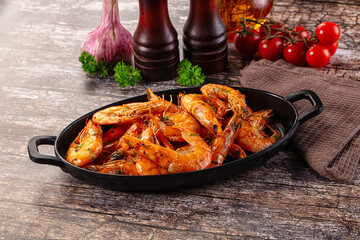 Delicous roasted tiger prawn snack