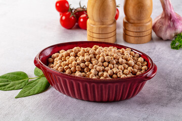 Raw dry chickpea in the bowl