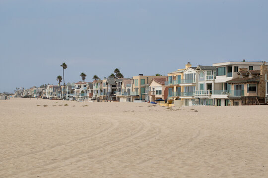 Oxnard, Ventura County, CA, California, August 28, 2025: Hollywood Beach Ocean View with Beach Sands, Homes, Houses, Palm Trees during Sunny Day