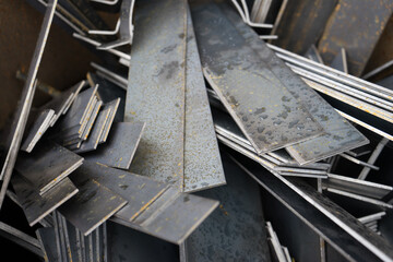 切断された鉄の板