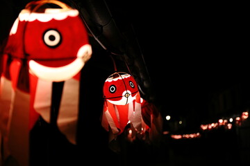点灯された柳井市の金魚提灯