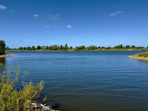 Elbe in Bleckede (Niedersachsen)