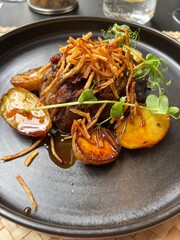 Filet de bœuf rôti à l’ail et au thym