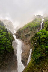 立山連峰称名滝