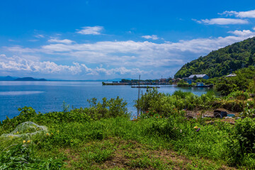 Obraz premium 沖島の湖畔風景