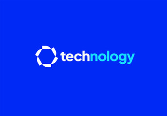 Obraz premium Technology logo design vector. Clean and modern tech logo design. Abstract technology symbol in simple style.
