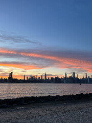 Fototapeta premium New York City Skyline Golden Light Sunset 