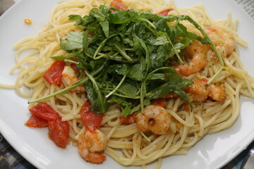 pasta with shrimps, tomatoes and ricola