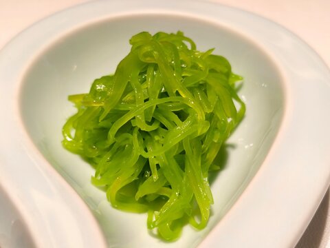 A plate of refreshing shredded celtuce