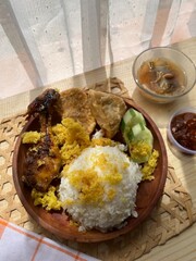 Indonesian fried chicken, Ayam Penyet