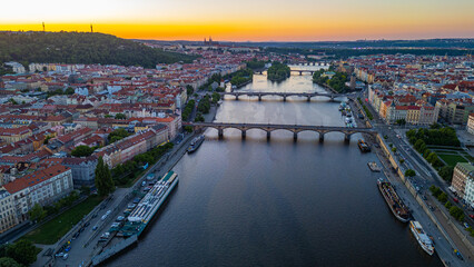 Fototapeta premium Sunset panorama of Prague from Vysehrad, Czech republic