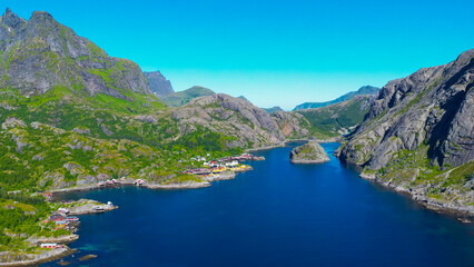 Fototapeta premium Nusfjord auf den Lofoten in Norwegen