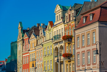 Obraz premium sunrise view of colourful houses at Stary Rynek square in Poznan