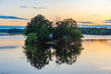 Obraz premium Sunset view of Svet lake near Trebon, Czech republic
