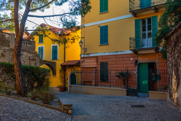 Fototapeta premium Narrow street in Italian town Varenna