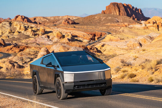 Tesla Cybertruck on desert highway in Valley of Fire. 