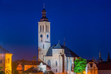 Obraz premium Sunset view of Church of Saint James in Kutna Hora, Czech republ