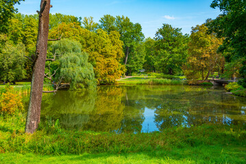 Fototapeta premium Lake at Lazienki park in Warsaw, Poland