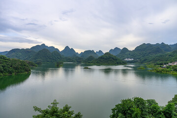 Fototapeta premium Lakes and mountains, beautiful natural scenery
