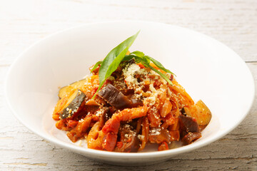 茄子とパンチェッタのトマトソーススパゲッティー