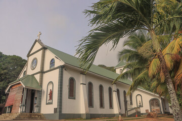 Katholische Dorfkirche St. John the Baptist in Glacis im Nordwesten von Mah&eacute; (Seychellen)