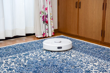 家事支援ロボット、自動掃除ロボット、人間に代わり居室の隅々まで自動的に掃除してくれる掃除ロボット