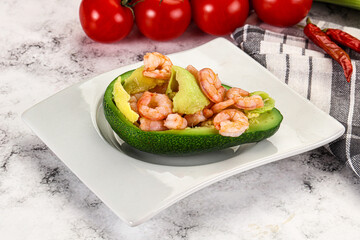 Dietary avocado cut with prawn