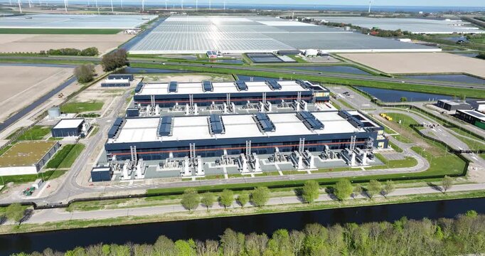New build datacenter AMS 13 and AMS 14 in Middenmeer,The Netherlands. Infrastructure for AI, Algorithms , Data, Intelligent Systems ,Cryptography and Security and Quantum Computing, Server space.