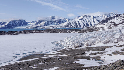 Fototapeta premium Paisaje ártico
