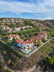 Fototapeta premium Luxury villas on the hillside near Newport Beach in Orange County, Southern California.