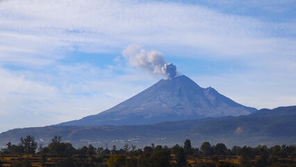 adventure and nature trips in the Popocatepetl volcano area