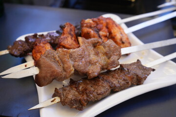 Skewered and Grilled Cubes of Meat, Shashlik - 串焼き料理 シャシリク