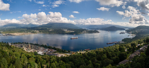 Obraz premium Scenic Aerial View of Burnaby in Greater Vancouver, BC, Canada With Waterway