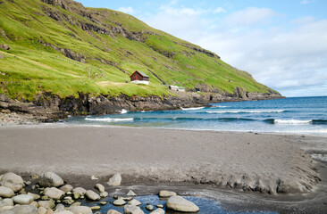 Wysokie i strome klify Wysp Owczych Dania