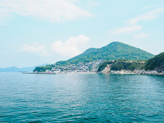 フェリーから見る香川県の男木島　旅行