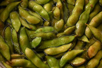 枝豆を茹でている様子