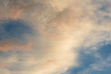 Obraz premium 夏の空 夕暮れの時の空と雲287