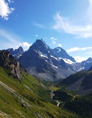 Naklejka premium Mountain Valley Scenic View (7)