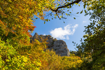 日本の風景・秋　香川県小豆島　紅葉の寒霞渓　層雲壇（表十二景）