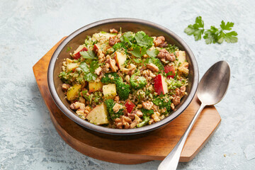 Broccoli salad with apple and walnut