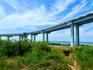 The Indonesian government is building infrastructure in the cities of Semarang-Demak toll road on the coast of Central Java which is integrated with sea walls, to prevent flooding and land subside