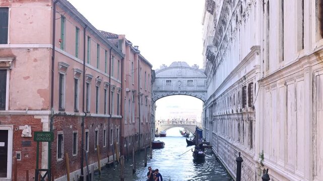 イタリア・ベネチアの街の風景、ため息橋（Ponte dei Sospiri）