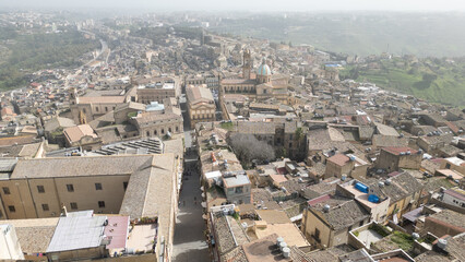 Caltagirone, the ceramic capital of Sicily. Famous for its monumental Staircase of Santa Maria del Monte, where centuries of tradition are painted step by step in colorful majolica tiles.