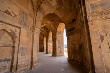 Obraz premium Sher Shah Suri Tomb in Sasaram, Bihar, India, A Historic Islamic Monument