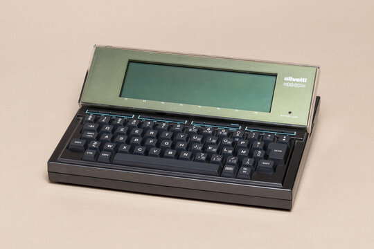 Olivetti M10 Notebook from 1983