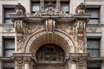 Obraz premium Historic building facade with ornate architecture