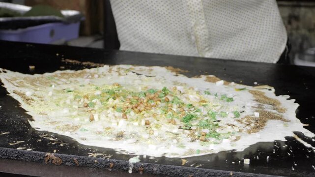 Delicious Street Food in India - A Culinary Journey Through the Streets