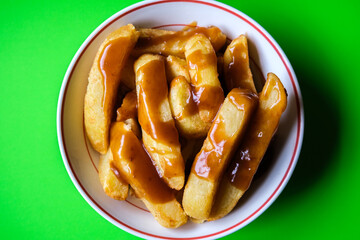 Chunky Fried Chips With Beef Gravy