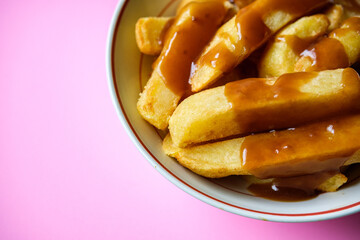 Chunky Fried Chips With Beef Gravy