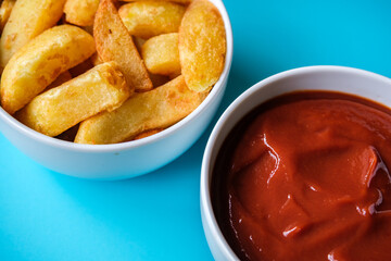  Chunky Chips With Tomato Ketchup Sauce